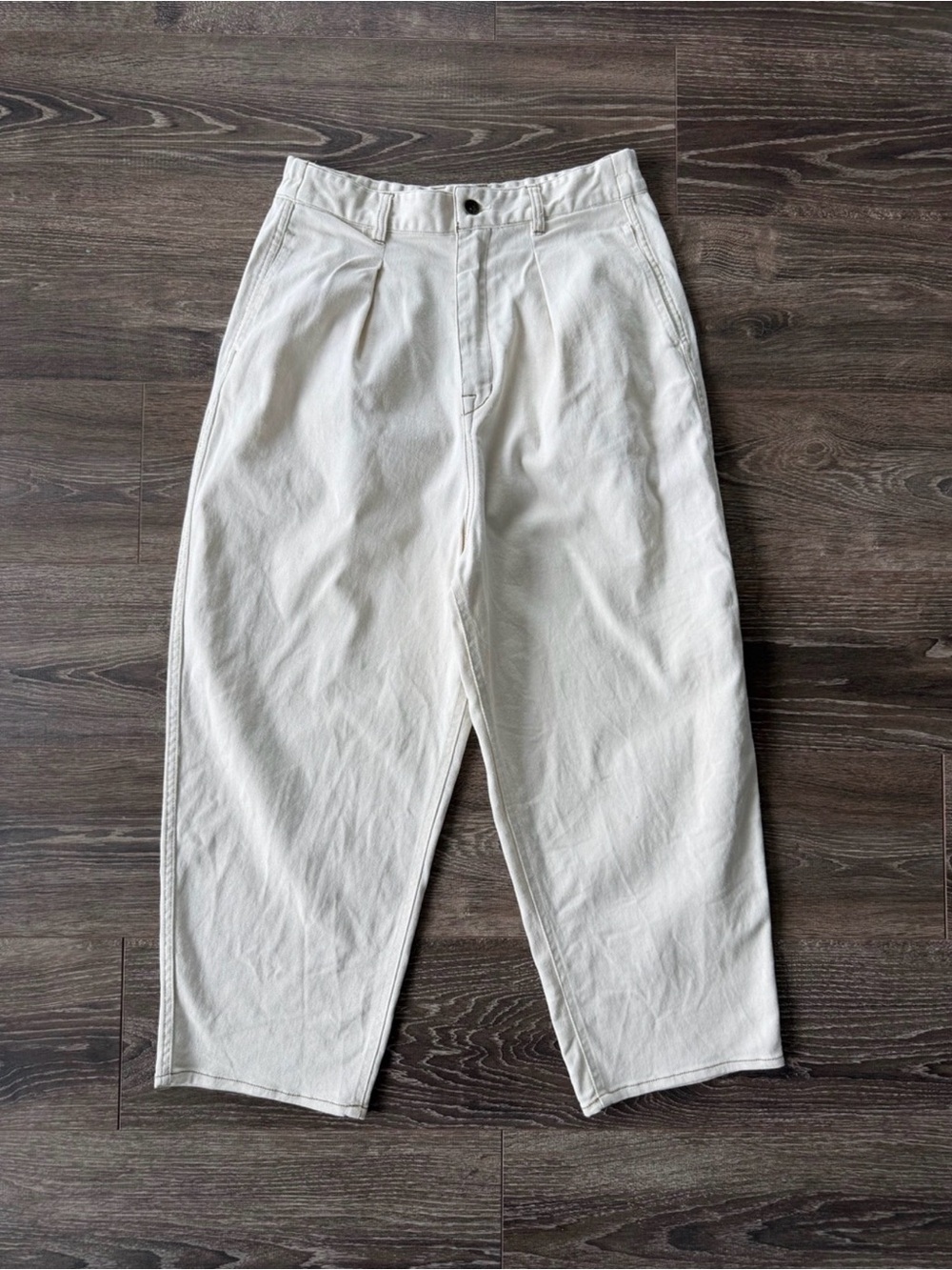 Niko and… barrel pants